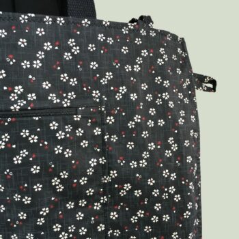 Sac en tissu vintage baroque, cabas girouette avec dessin de coq. Verso et poche intérieure zippée. Détails, patte d'attache.