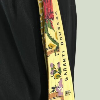 Sac rétro et estival d'inspiration provençale, fait main en France. Sac fourre-tout réversible en tissu vintage revalorisé. Exemplaire 1. Détail des anses.