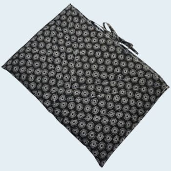 Housse pour ordinateur 13 pouces en tissu vintage typique des années 1950s début 1960s, création originale faite main à Paris, étui doublé réversible. Verso, doublure et matelassage.