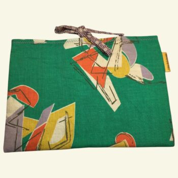 Housse à tablettes en tissu vintage années 1950, pochette pour livres, étui matelassé, création originale pièce unique, toile ancienne revalorisée. Recto face A.