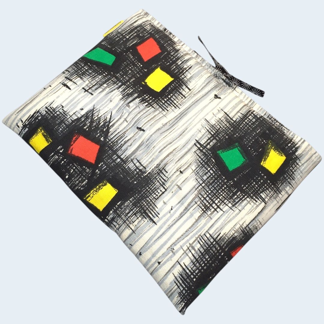 Housse pour ordinateur 13 pouces en tissu vintage typique des années 1950s début 1960s, création originale faite main à Paris, étui doublé réversible. Recto face B.
