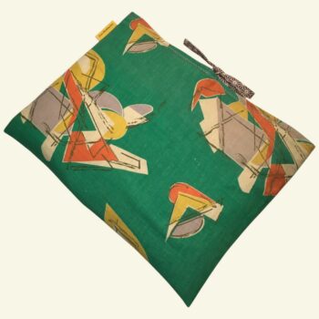 Housse matelassée en tissu vintage 1950s, pour ordinateur 13 pouces, création originale pièce unique, étui doublé réversible. Recto face B.