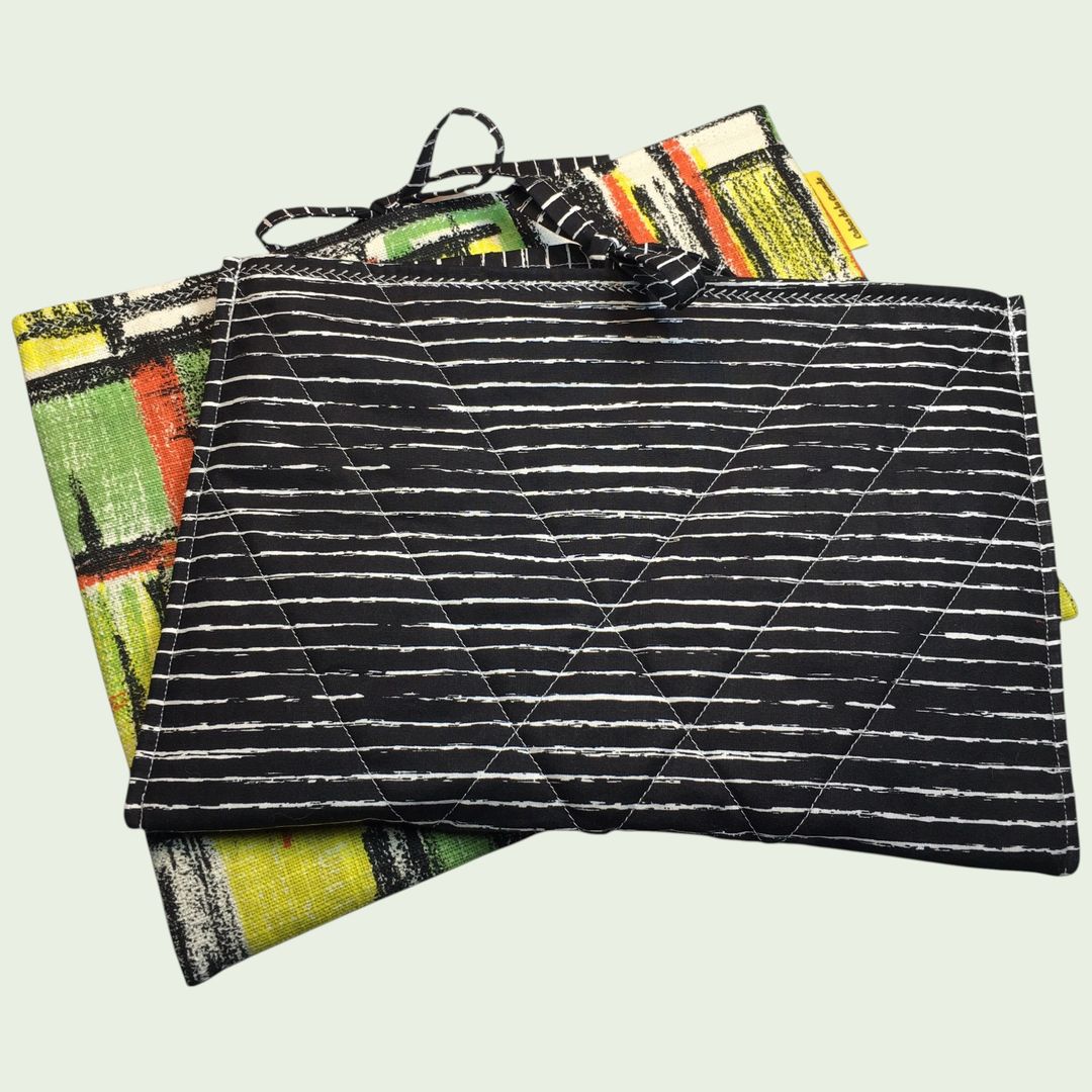 Housse à tablettes en tissu vintage, pochette pour livres, étui matelassé, création originale pièce unique, toile revalorisée années 1960s.