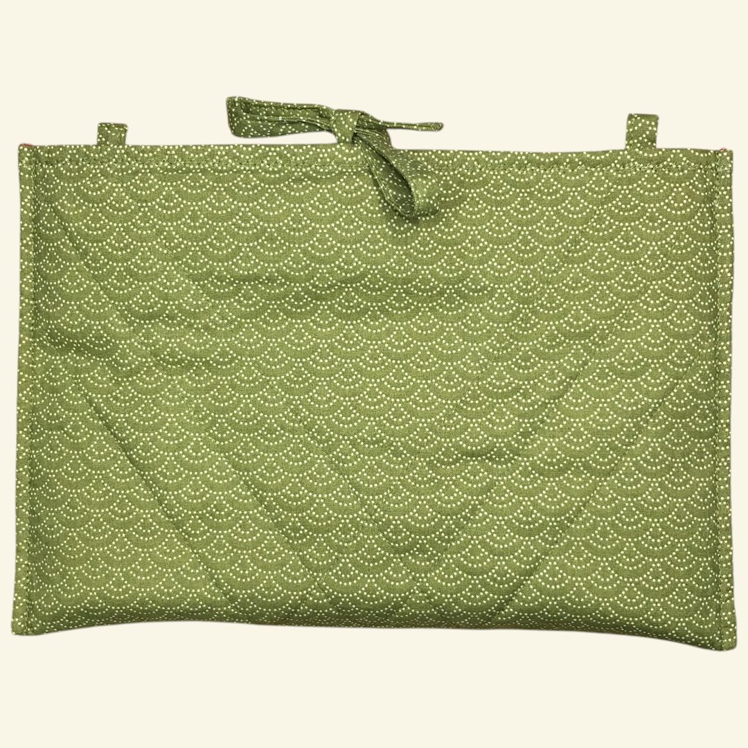 Pochette à tablettes matelassée rouge, housse à livres, création originale pièce unique, tissu revalorisé Marignan années 1960s. Taille S1, verso, doublure et matelassage.