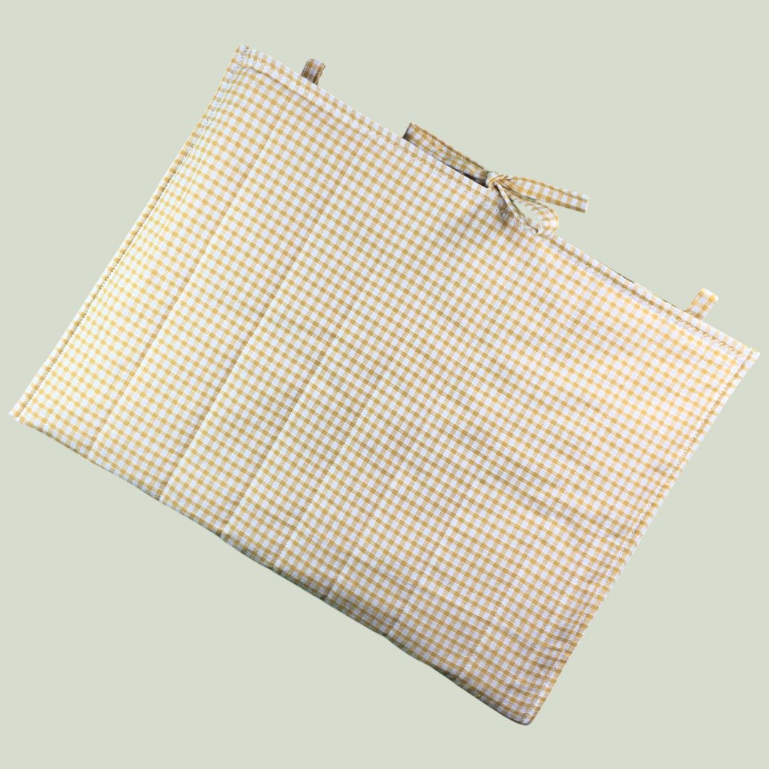 Housse ordinateur 13 pouces en tissu floral élégant et romantique, motif rétro champêtre, création originale faite main à Paris, étui doublé réversible. Verso, doublure et matelassage.