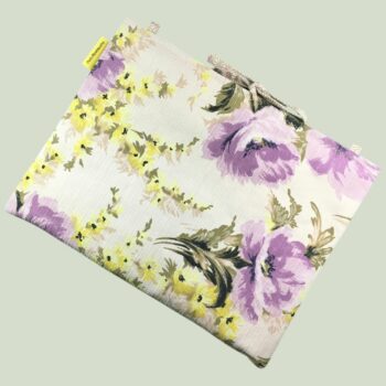 Housse pour ordinateur 13 pouces, fleurie et romantique, en tissu vintage, création originale pièce unique, étui doublé réversible. Exemplaire 1 face B.