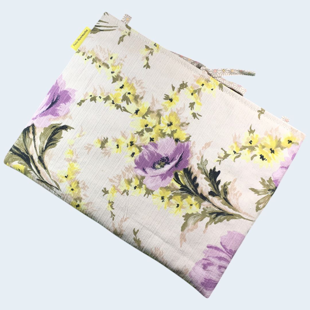 Housse pour ordinateur 13 pouces, fleurie et romantique, en tissu vintage, création originale pièce unique, étui doublé réversible. Exemplaire 2 face B.