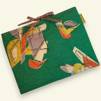 Housse à livres en tissu vintage 1950s, étui matelassé pour tablettes, pochette faite main, création originale pièce unique, toile ancienne revalorisée. Recto face A.