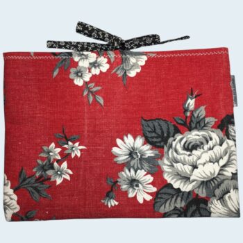 Housse à livres matelassée rouge, protection pour tablettes 10 pouces, création originale pièce unique, tissu vintage des années 1950s revalorisé. Taille S1, exemplaire 3, recto face A.