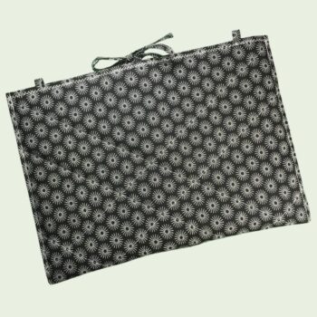 Pochette pour ordinateur 13 pouces en tissu vintage rouge de style abstrait, ère atomique années 1950s, création originale faite main à Paris. Verso, doublure et matelassage.