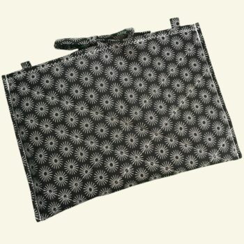 Housse matelassée graphique et moderniste, pochette 10 pouces pour livres et tablettes, création originale, tissu vintage des années 1950s ère atomique. Verso, doublure et matelassage.