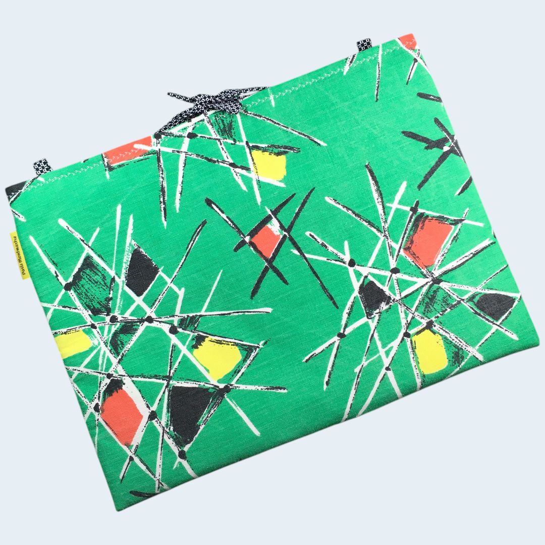 Housse pour ordinateur 13 pouces en tissu vintage vert de style abstrait, ère atomique années 1950s, création originale faite main à Paris. Exemplaire 1, recto face B.