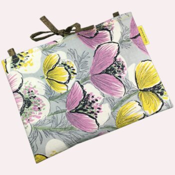Housse à livres et tablettes, étui matelassé et petit sac fleuri champêtre, fait main, création originale pièce unique, tissu vintage Marignan années 1960s. Exemplaire 2, recto face A.