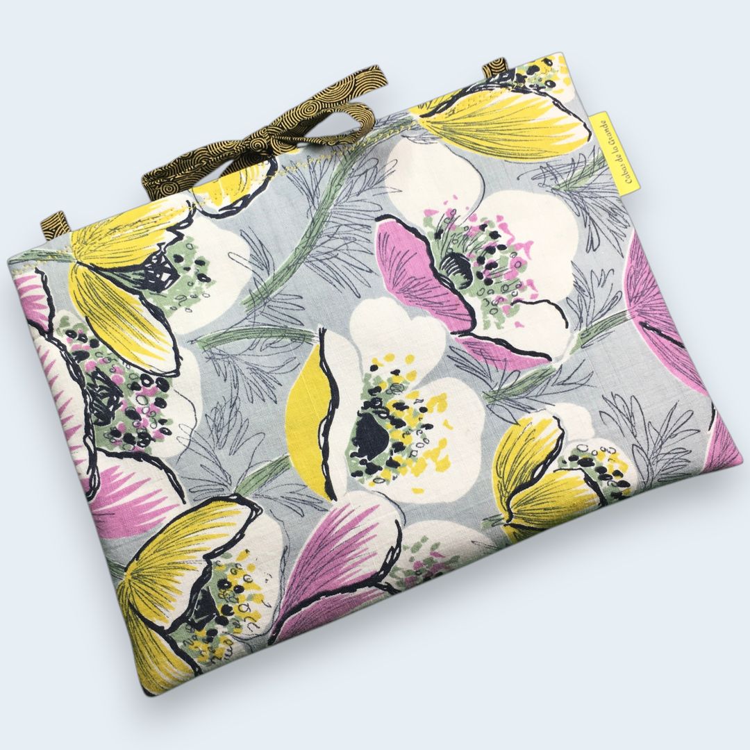 Housse à livres et tablettes, étui matelassé et petit sac fleuri champêtre, fait main, création originale pièce unique, tissu vintage Marignan années 1960s.