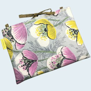Housse à livres et tablettes, étui matelassé et petit sac fleuri champêtre, fait main, création originale pièce unique, tissu vintage Marignan années 1960s. Exemplaire 1, recto face B.