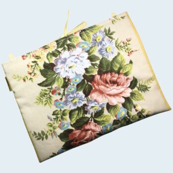 Sac pour ordinateur 13 pouces en tissu floral élégant et romantique, motif rétro champêtre, création originale faite main à Paris, étui doublé réversible. Exemplaire 2, recto face B.